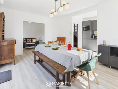 Cuisine ou kitchenette dans l'établissement - COLETTE- Havre de paix a Pouldohan