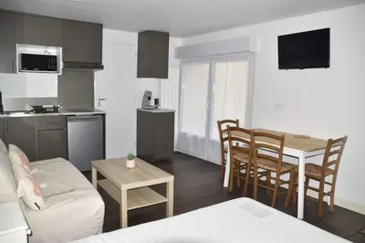 Cuisine ou kitchenette dans l'établissement Zen Cottage - Centre ville