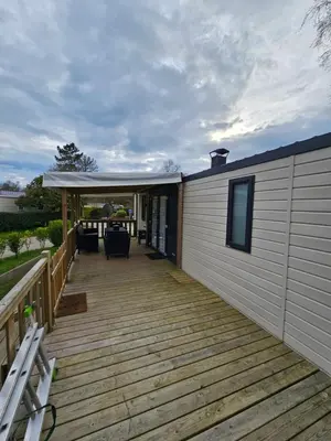 Balcon ou terrasse dans l'établissement mobil home