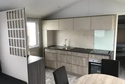Cuisine ou kitchenette dans l'établissement mobil home