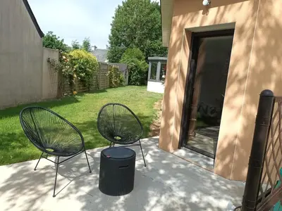 Jardin de l'établissement Studio indépendant au coeur de Locmaria-Plouzané