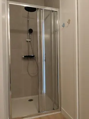 Salle de bains dans l'établissement Appt Centre ville 2 pers Ty Basroz