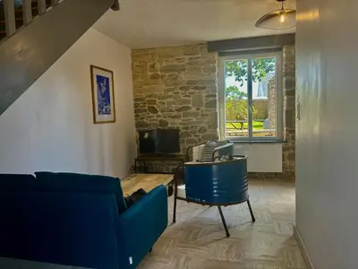 Coin salon dans l'établissement Maisonnette bretonne typique Beg Meil Fouesnant Ty Breizh plage