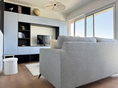 Coin salon dans l'établissement Appartement rénové vue mer, Bénodet