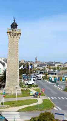 Plan de l'établissement L'Amiral - vue mer sur le port