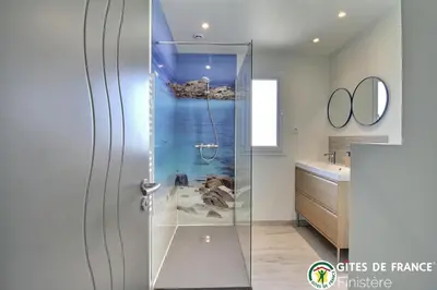 Salle de bains dans l'établissement Villa le nid des dunes & spas - la villa