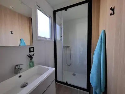 Salle de bains dans l'établissement Camping de La Piscine