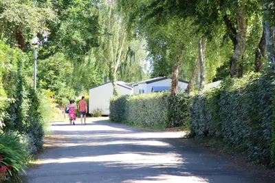 Jardin de l'établissement Camping de La Piscine