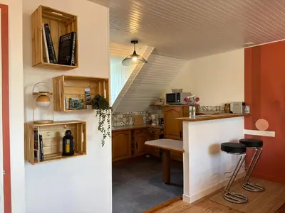 Cuisine ou kitchenette dans l'établissement Bel appartement avec jardin à la campagne