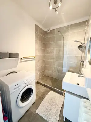 Salle de bains dans l'établissement Appartement avec chambre séparée Brest centre ville