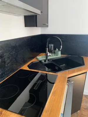 Cuisine ou kitchenette dans l'établissement Appartement ville mer