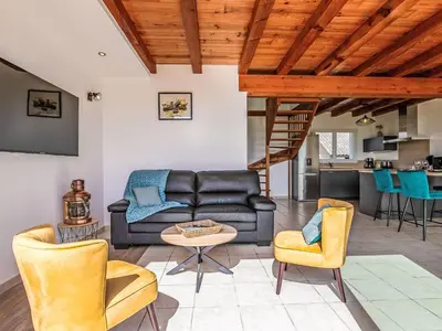 Coin salon dans l'établissement Holiday Home Les reflets bleus by Interhome