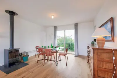Télévision ou salle de divertissement dans l'établissement 100m plage - Vue mer - Superbe maison pour 6