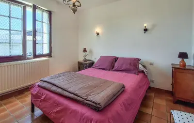 Un ou plusieurs lits dans un hébergement de l'établissement 4 Bedroom Awesome Home In Plouigneau