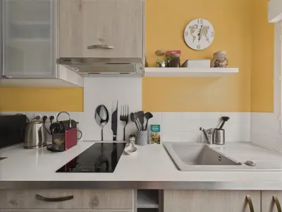 Cuisine ou kitchenette dans l'établissement Appartement pour 2 en plein centre ville