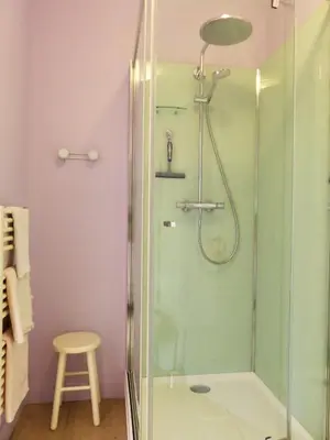 Salle de bains dans l'établissement Demeure des tilleuls