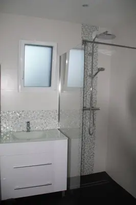 Salle de bains dans l'établissement Le bout du monde avec tout à proximité
