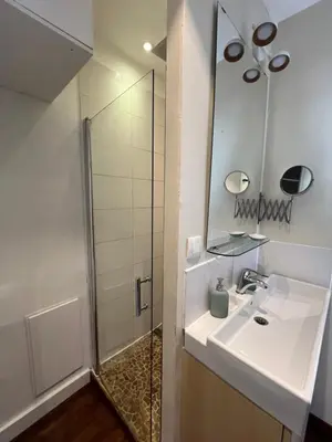 Salle de bains dans l'établissement Hébergement retour de plage