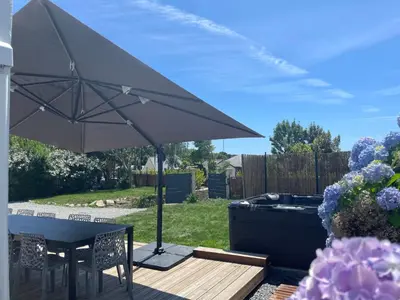 Jardin de l'établissement Nouveau, maison bord de mer Beg-meil