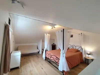 Un ou plusieurs lits dans un hébergement de l'établissement Loft à 2 pas de la mer