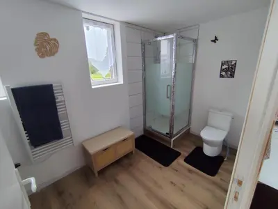 Salle de bains dans l'établissement Loft à 2 pas de la mer