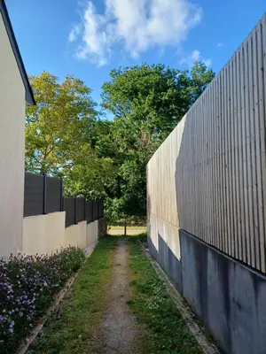 Jardin de l'établissement Magnifique maison contemporaine piscine chauffée