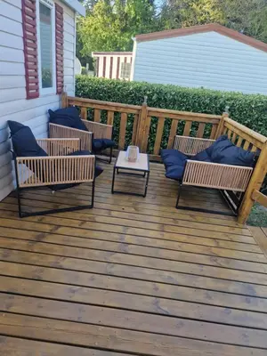Balcon ou terrasse dans l'établissement Mobilhome chaleureux 8 couchages