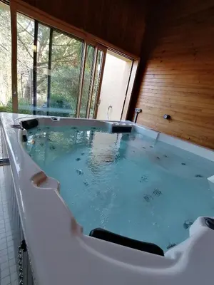 Plan de l'établissement Guest house dans jardin exotique, quartier calme, jacuzzi, parking gratuit