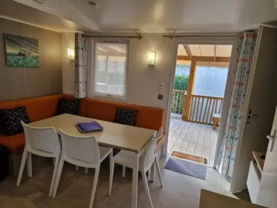 Balcon ou terrasse dans l'établissement MH3-Confort Plus, 3ch, 6 pl, LAVE VAISSELLE, TV, WI-FI, Draps & ménage, en option !
