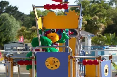 Aire de jeux pour enfants de l'établissement MH3-Confort Plus, 3ch, 6 pl, LAVE VAISSELLE, TV, WI-FI, Draps & ménage, en option !