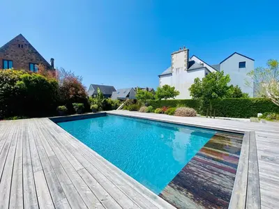Piscine de l'établissement Villa le 25 - Piscine et Sauna au bourg de Carantec ou située à proximité