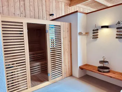 Plan de l'établissement Villa le 25 - Piscine et Sauna au bourg de Carantec