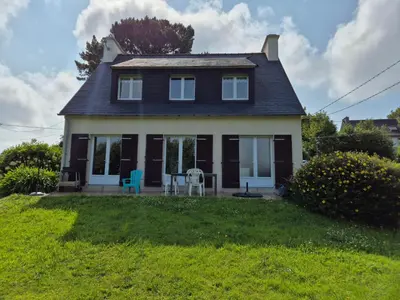 Jardin de l'établissement Maison familiale Morgat, jardin clos