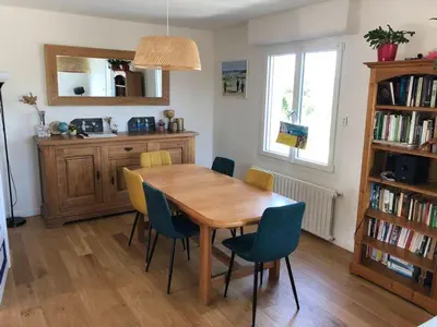 Cuisine ou kitchenette dans l'établissement Grande maison bretonne entre campagne et mer
