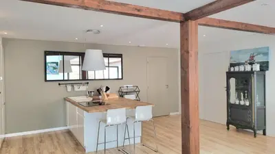 Cuisine ou kitchenette dans l'établissement Avelenn Belle maison de ville avec terrasse