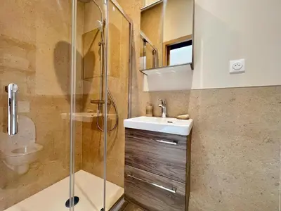 Salle de bains dans l'établissement Magnifique studio - avec une vue splendide