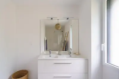 Salle de bains dans l'établissement Ti Armor - Maison à 200m de la plage