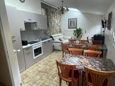 Cuisine ou kitchenette dans l'établissement Carabzh, la petite roulotte unique !