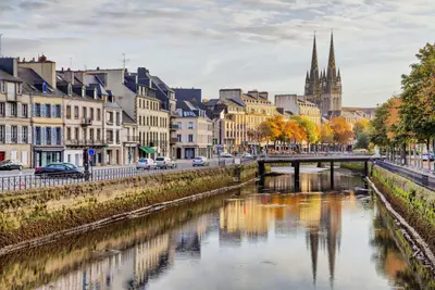 Vue générale sur Quimper ou vue de la ville depuis l'appartement