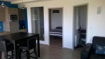 Cuisine ou kitchenette dans l'établissement Apartment Brittany facing and seaside