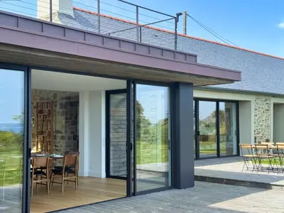Balcon ou terrasse dans l'établissement Villa Les Embruns sea view Beg Ar Fry 10 people