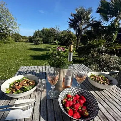 Jardin de l'établissement Maison Tarte au Miel Atelier Penmarch