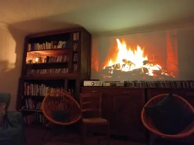 Bibliothèque dans la maison de vacances