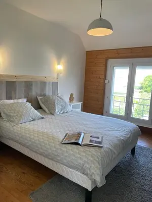 Un ou plusieurs lits dans un hébergement de l'établissement La maison de Sophie à Saint Pol de Léon