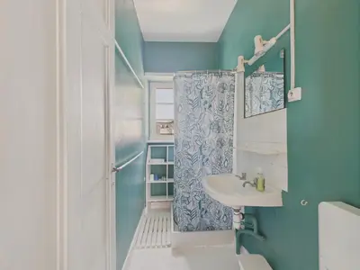 Salle de bains dans l'établissement Vue mer - maison 4 adultes et 3 enfants