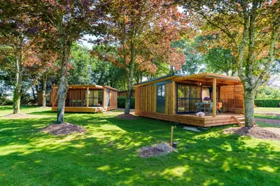 Jardin de l'établissement Camping de Lochrist
