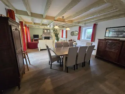 Cuisine ou kitchenette dans l'établissement Authentique maison bretonne avec jardin fleuri
