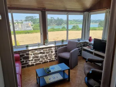 Coin salon dans l'établissement Maison vue mer, 2 chambres au Conquet