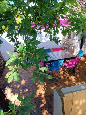 Jardin de l'établissement Gîte des capucines