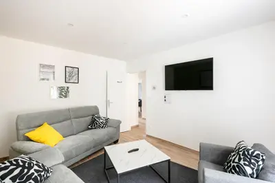 Télévision ou salle de divertissement dans l'établissement Chambre indépendante Risée
